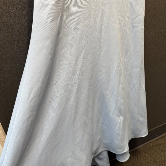 Never worn Light Blue Bow-Shoulder Gown - Size 4 - Picture 7 of 10